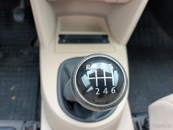 VW Touran 2.0TDi 103KW 11/2010 tažné zařízení - 10