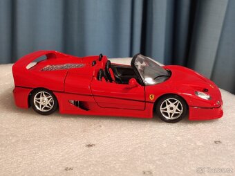 Ferrari 1:24 - 10