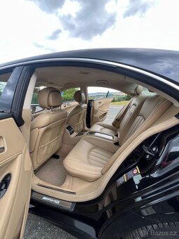 Mercedes-Benz CLS 550 (M273 7G-Tronic Speedshift), benzín - 10