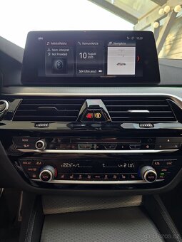 BMW 530 XDRIVE M PACKET - 10