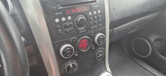 Suzuki Grand Vitara 1.9 DDiS - 10