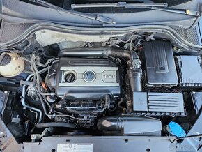 Volkswagen tiguan track&field. Rok 2012 - 10