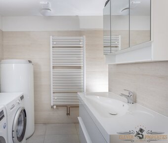 Prodej rodinného domu 260 m2, pozemek 359 m2, ev.č. 00678 - 10