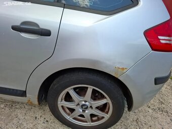 Citroen C4 1.4I 16V - 10