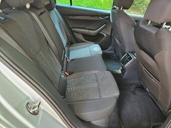 Škoda Octavia IV Combi 2,0 TDI DSG, 12/2021, nezáv. topení - 10