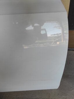 Prodám pravé přední dveře Škoda Octavia 3 LF9E - 10