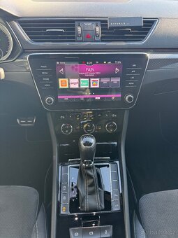 Škoda Superb 2,0tdi sportline - 10