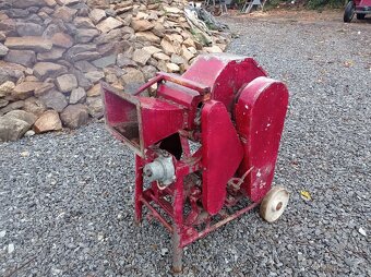 Štěpkovač - 10