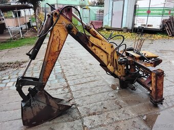 Podkop na smykoví nakladač - 10