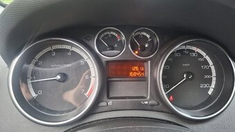 Peugeot 308 1.6 benzin 88kw 2008 NOVÁ STK - 10