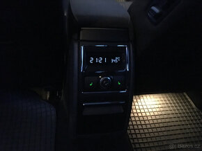 Škoda Superb combi 2,0 TDI 125kW 4x4 DSG panorama - 10