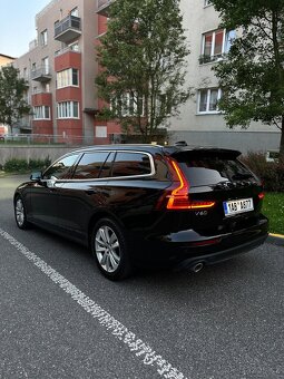 Volvo V60 2020 Momentum Pro - 10