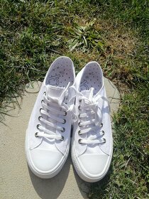Nové - Bonprix tenisky bilé 40 - 10