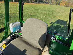 Malotraktor John Deere 2520 HST s čelním nakladačem - 10