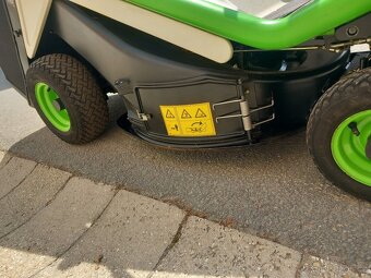 Prodám zahradní traktor Etesia Bahia 14Hp Hydro - 10