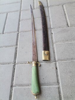 Tesak - 10