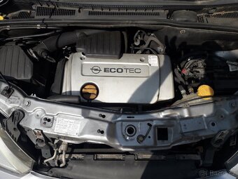 Opel Meriva 1.6 16v-náhradní díly - 10