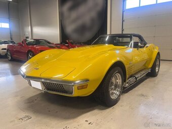 Chevrolet Corvette Stingray Convertible z roku 1972 - 10