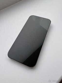 Apple iPhone 16PRO 128GB Přírodní titan - 10