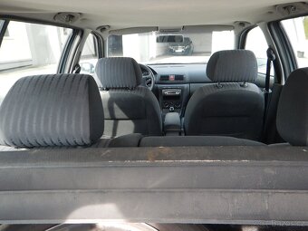 ŠKODA Octavia 1.6i - 10