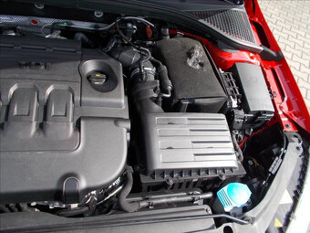 Škoda Octavia Combi RS 2.0TDI 135kW–sport, styl, praktičnost - 10
