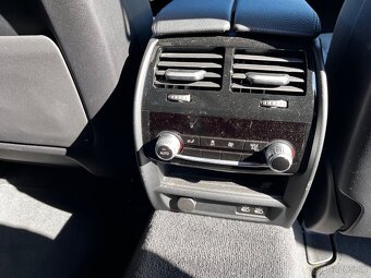 BMW 530xd, 2022, TOP STAV, pravidelný servis,webasto - 10