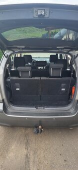 Toyota corolla verso - 10