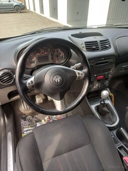 Alfa Romeo 147 1.9 110 KW - 10