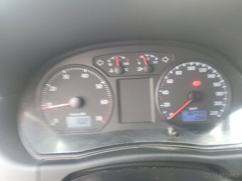 VW Polo 1.2htp, 40kw, nová STK, najeto 36000km. - 10