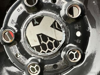 Passat B8 - ZÁNOVNÍ ZIMNÍ SADA 215/60 R16 - 10