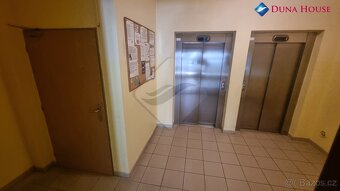 Nebytový prostor - ateliér 52m2 Praha Libeň - 10