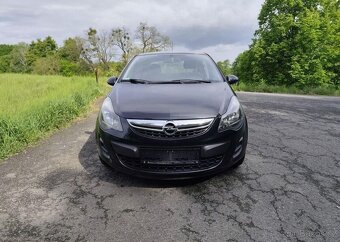 Opel Corsa 1.2 16v Klima, Malé Km benzín manuál 51 kw - 10