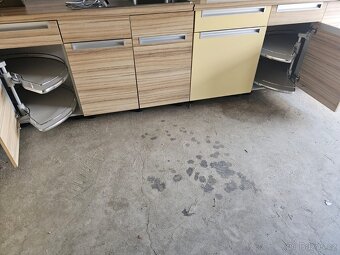 Kompletní kuchyně ZEBRAWOOD vč. spotřebičů - 10