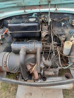 Trabant 601 kombi, 2 v 1 - 10
