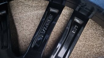 Disky BMW 5 r19 M performance - 10