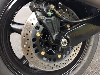 SUZUKI GSX 1100G - 10