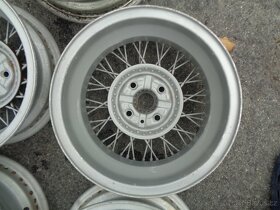 Fiat hliniková, drátěná kola Borrani - 10