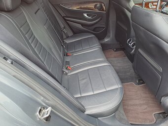 Mercedes Benz E400,250kW,4x4,masáže,SUPER - 10