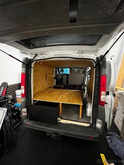 Opel vivaro 2.0 84kw obytná vestavba - 10