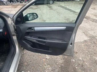 Opel Astra H 1.7 2006 - 10