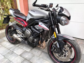 Triumph Street Tripla R 765 - 10