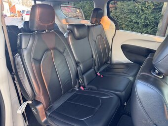 Chrysler Pacifica 3,6 RU 8 míst Kůže 2017 - 10