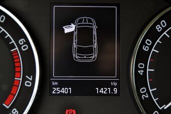 Škoda Superb 1.4 TSI Active kombi 25 000 km - 10
