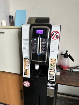 Pronájem autoservisu 600 m² - 10