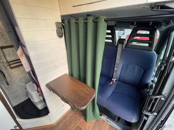 Obytná Dodávka Iveco Daily - 10