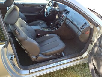 Mercedes benz CLK 2.0i - 10