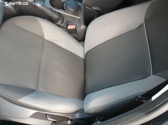 Ford Focus, 1,6 16V 92Kw bez turba,park.senzory,vyhř.sed. - 10