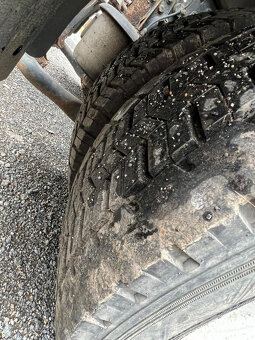 Hákový nosič IVECO AT190S36, r.v. 2004 - 10