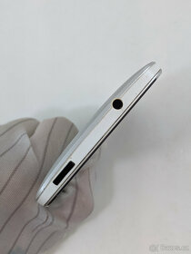 HTC One M7 32gb silver. - 10