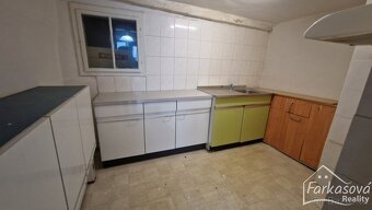 Rodinný dům na ulici Máchova v centru Lanškrouna - 10